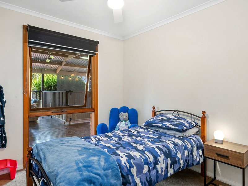 Photo - 15-17 Hutchins Crescent, Mooroopna VIC 3629 - Image 5