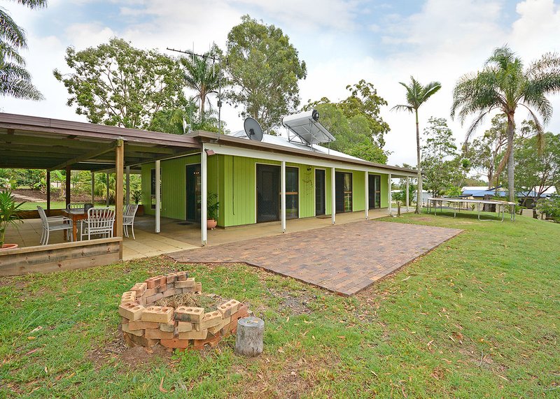 Photo - 15 - 17 Raintree Ave , Burrum Heads QLD 4659 - Image 7