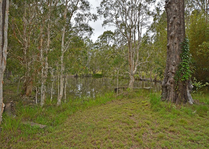 Photo - 15 - 17 Raintree Ave , Burrum Heads QLD 4659 - Image 9