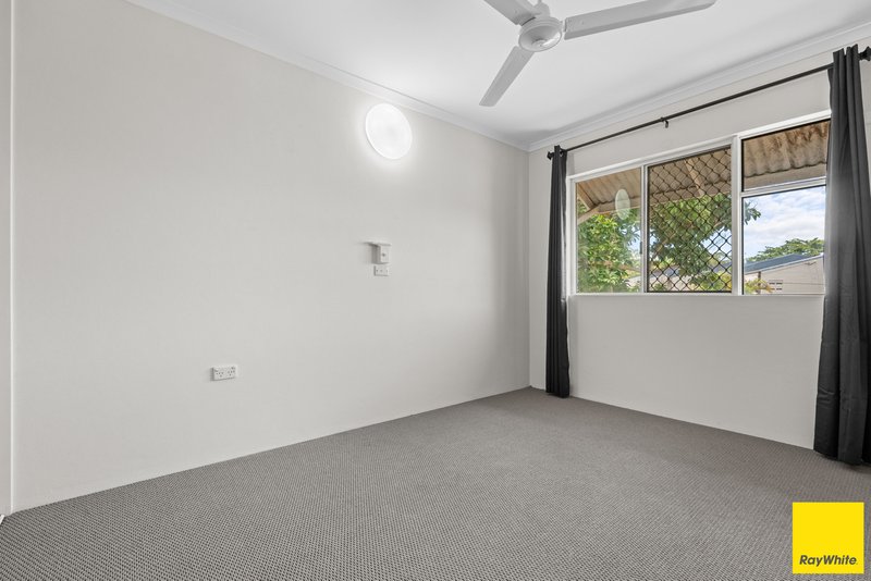 Photo - 1/5-7 Mintaro Crescent, Woree QLD 4868 - Image 6