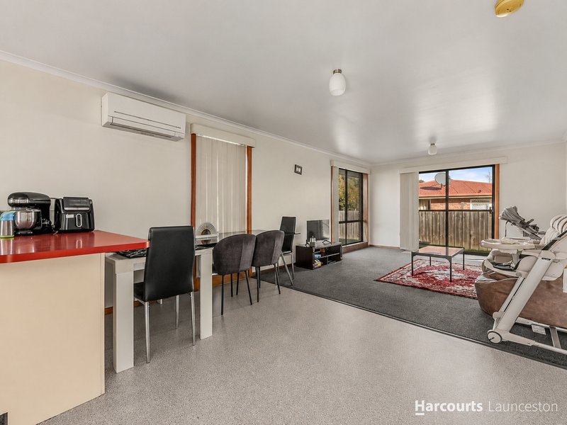 Photo - 1/5-7 Newnham Close, Newnham TAS 7248 - Image 3