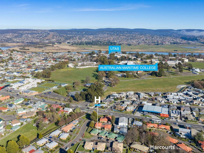 Photo - 1/5-7 Newnham Close, Newnham TAS 7248 - Image 16