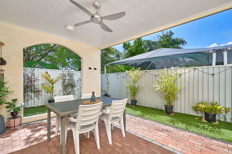 Photo - 1/5-7 Oyster Court, Trinity Beach QLD 4879 - Image 7