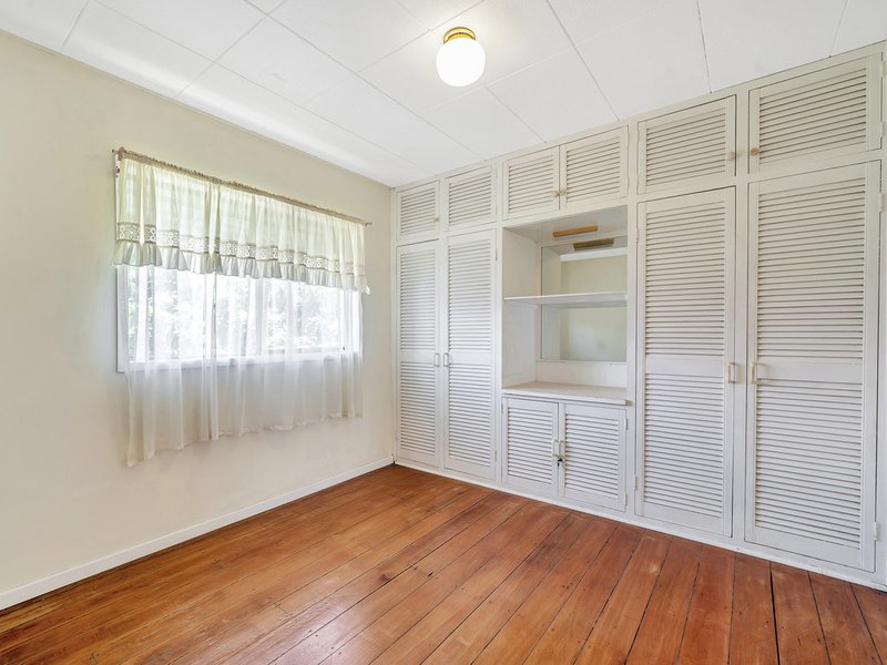 Photo - 15 Abbotsford Street, Toogoolawah QLD 4313 - Image 8