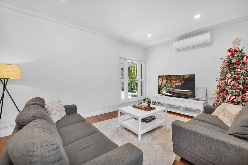 Photo - 15 Abraham Drive, Croydon VIC 3136 - Image 5