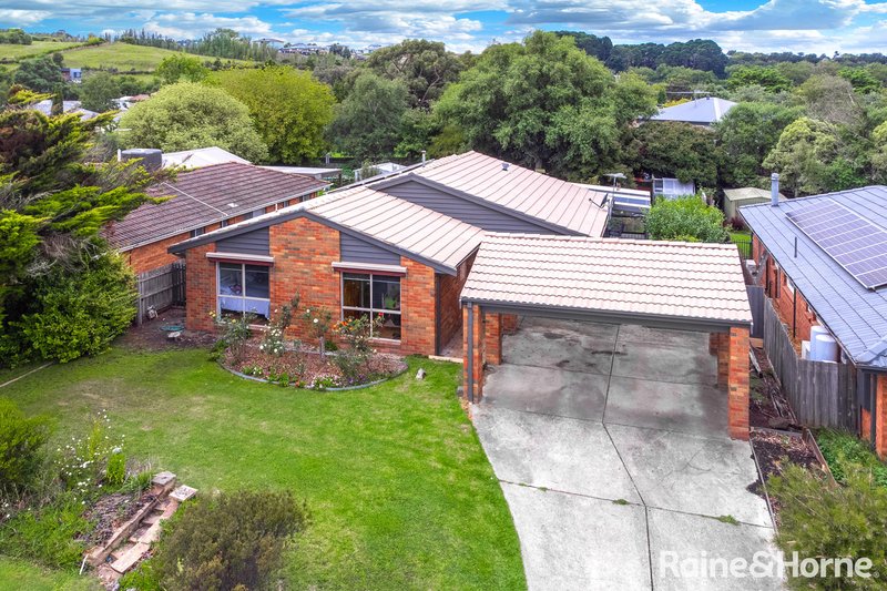 15 Acacia Court, Gisborne VIC 3437