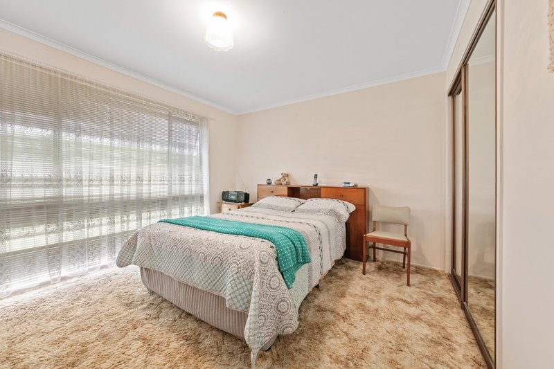 Photo - 15 Adeline Avenue, Lake Munmorah NSW 2259 - Image 5