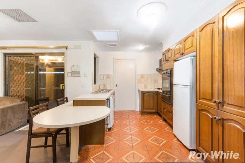 Photo - 15 Admirala Avenue, Dandenong North VIC 3175 - Image 4