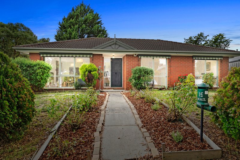 15 Adrian Place, Rowville VIC 3178