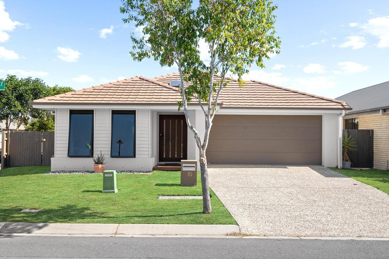 Photo - 15 Affinity Way, South Ripley QLD 4306 - Image 3