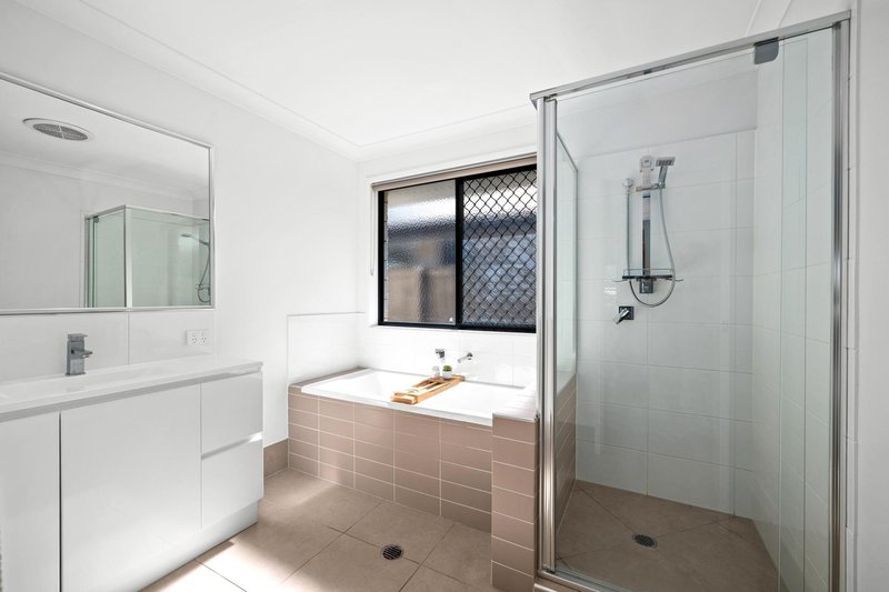 Photo - 15 Affinity Way, South Ripley QLD 4306 - Image 24