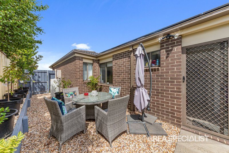 Photo - 15 Alapont Close, Pakenham VIC 3810 - Image 18