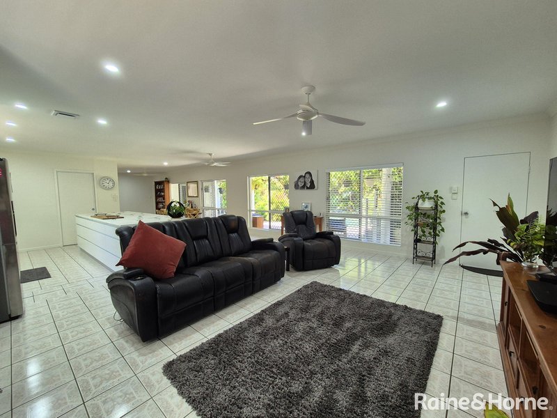 Photo - 15 Albatross Close, Cooya Beach QLD 4873 - Image 6