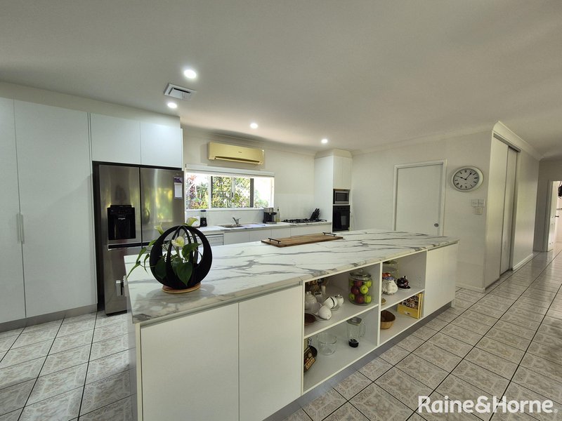 Photo - 15 Albatross Close, Cooya Beach QLD 4873 - Image 9