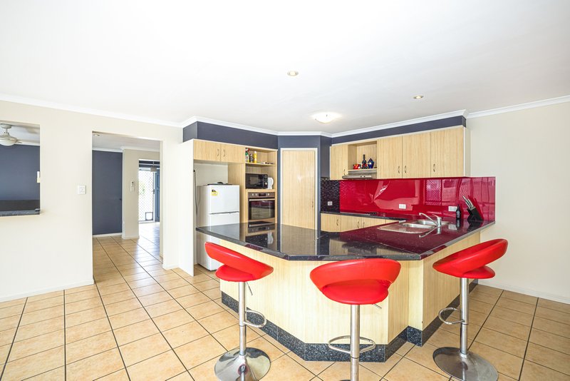 Photo - 15 Albatross Court, Banksia Beach QLD 4507 - Image 6