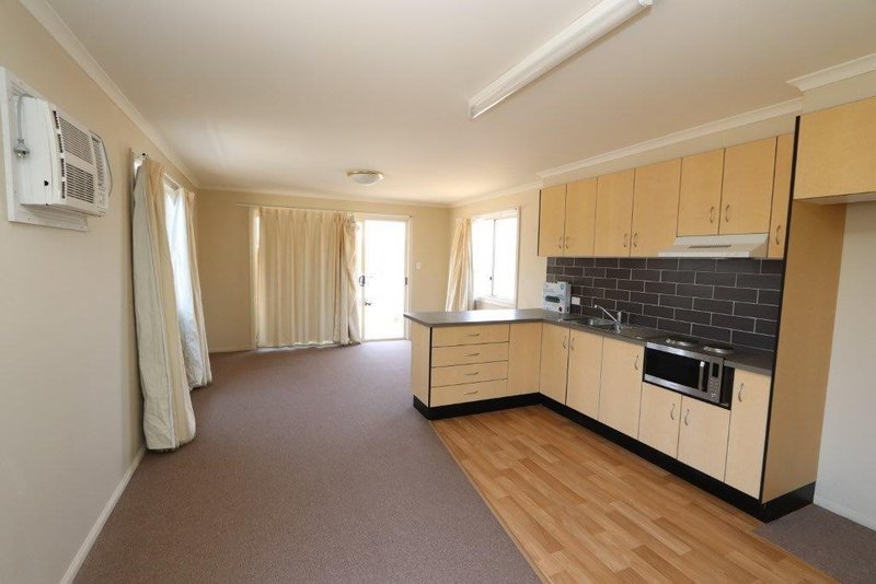 Photo - 15 Albury Street, Ashford NSW 2361 - Image 2