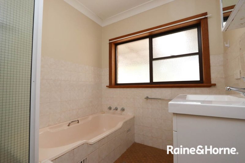 Photo - 15 Alcheringa Road, Kelso NSW 2795 - Image 11