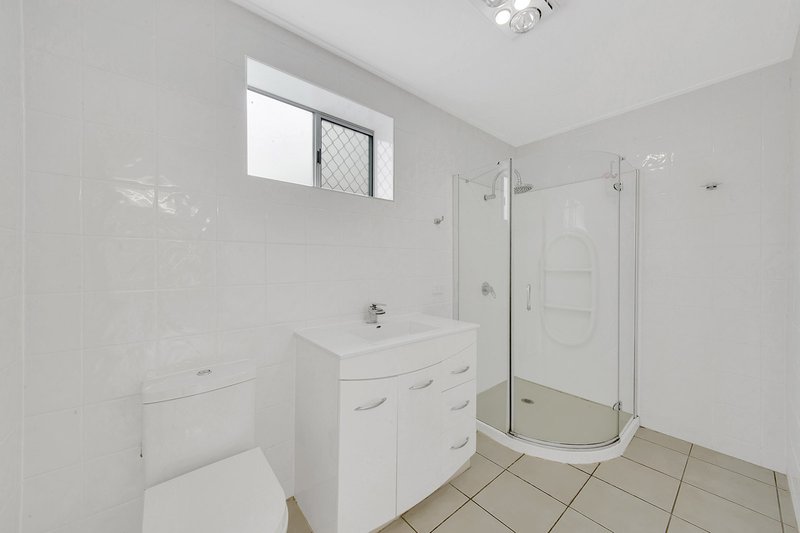 Photo - 15 Alder Street, New Auckland QLD 4680 - Image 11