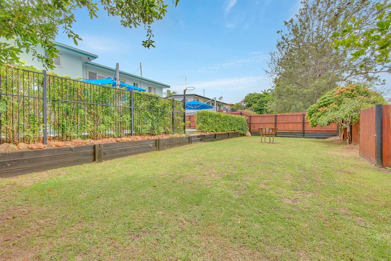 Photo - 15 Alder Street, New Auckland QLD 4680 - Image 16