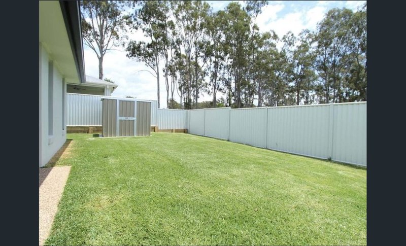 Photo - 15 Aldritt Place, Bridgeman Downs QLD 4035 - Image 2