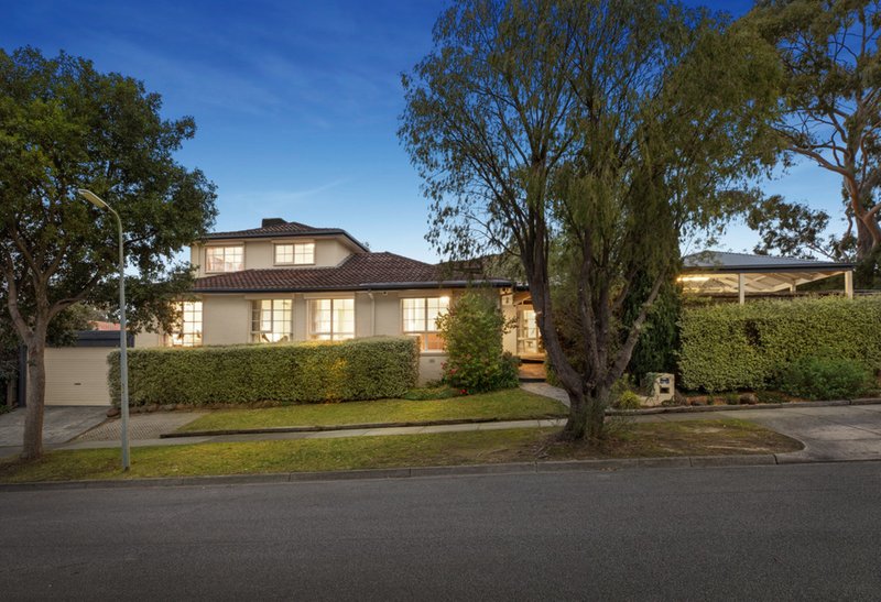 15 Alex Avenue, Wheelers Hill VIC 3150