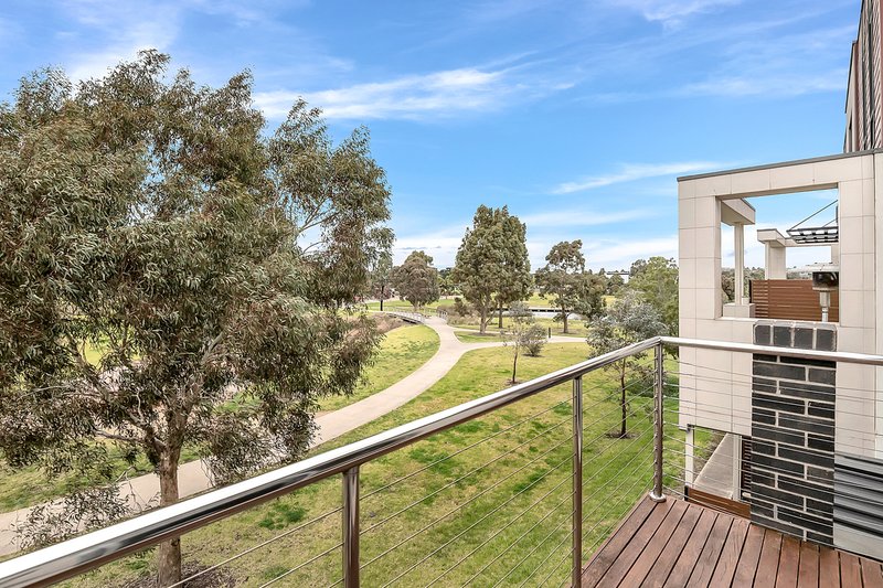 Photo - 15 Alexander Circuit, Craigieburn VIC 3064 - Image 9