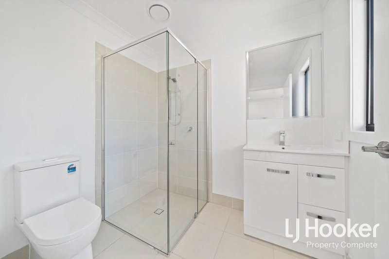 Photo - 1/5 Alexander Place, Gleneagle QLD 4285 - Image 5