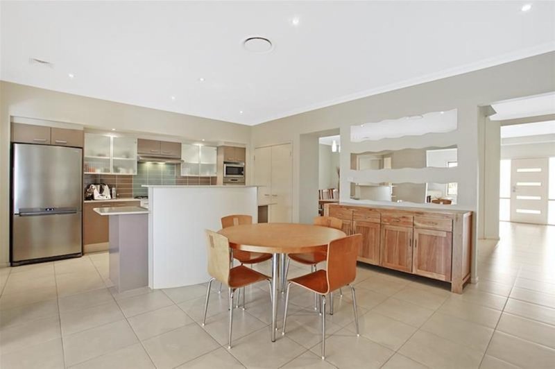 Photo - 15 Alexandra Crescent, Harrington Park NSW 2567 - Image 6