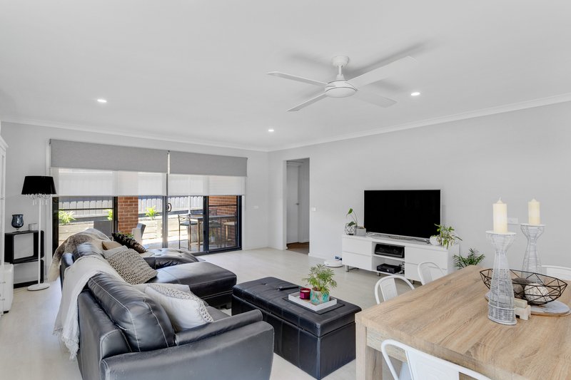 Photo - 15 Alexandro Grove, Hastings VIC 3915 - Image 5