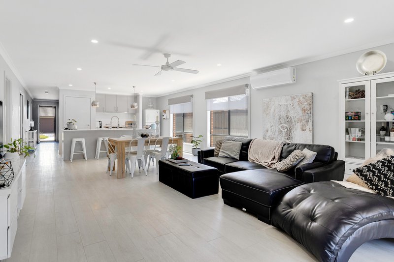 Photo - 15 Alexandro Grove, Hastings VIC 3915 - Image 6