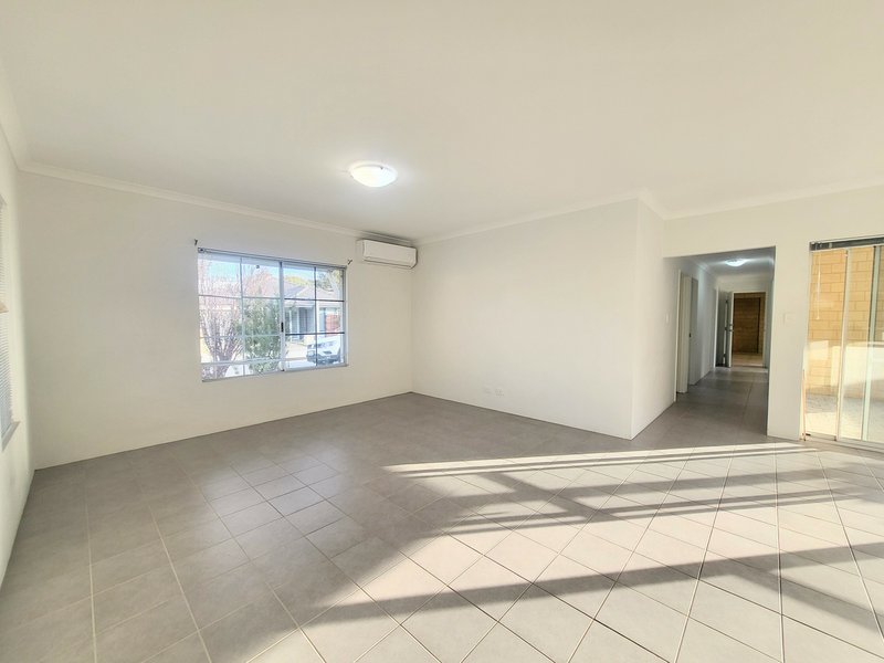Photo - 15 Allamanda Gate, Helena Valley WA 6056 - Image 3