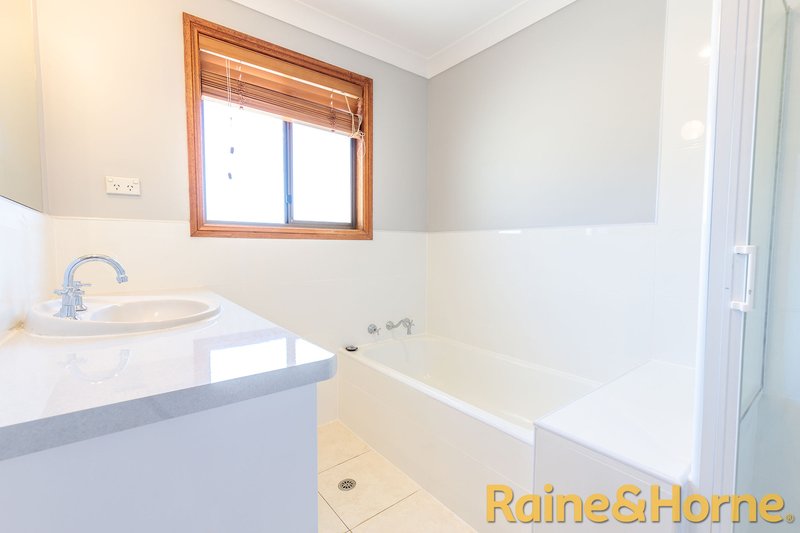 Photo - 15 Allandale Drive, Dubbo NSW 2830 - Image 15