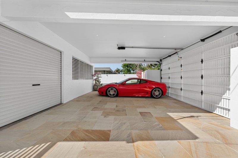 Photo - 15 Allawah Street, Sorrento QLD 4217 - Image 21