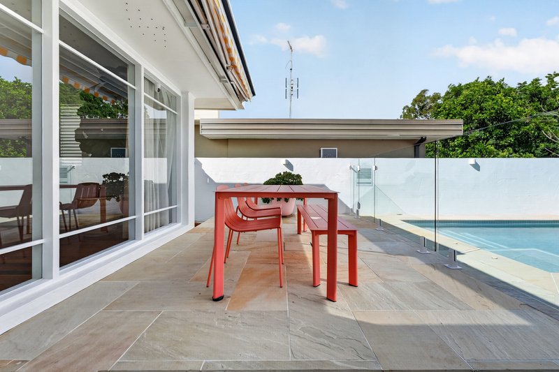 Photo - 15 Allawah Street, Sorrento QLD 4217 - Image 22