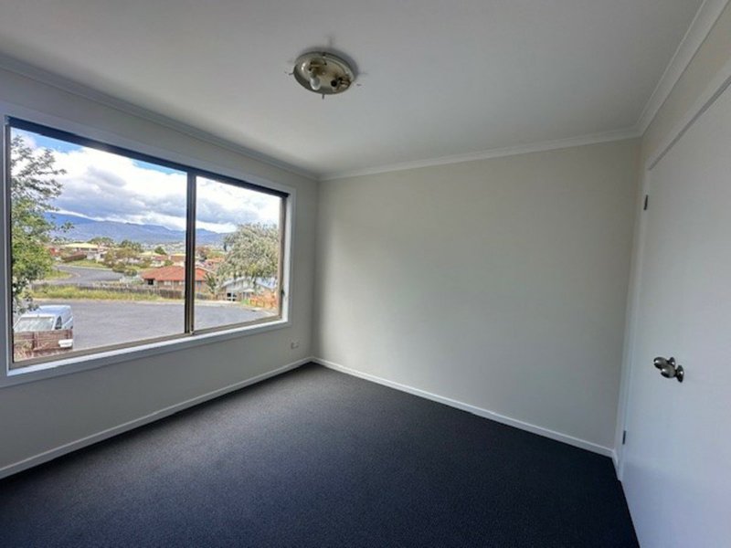 Photo - 1/5 Aloomba Place, Herdsmans Cove TAS 7030 - Image 6