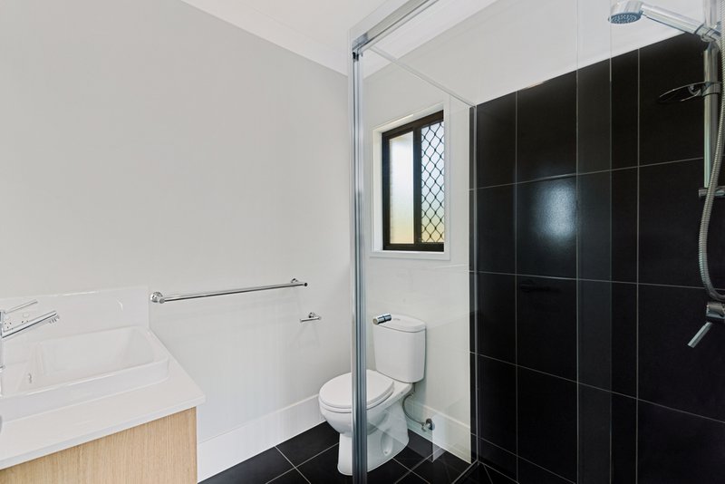 Photo - 1/5 Alpaca Street, Dakabin QLD 4503 - Image 5