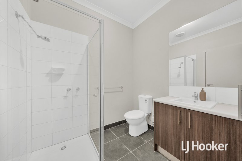 Photo - 15 Alphie Way, Doreen VIC 3754 - Image 7