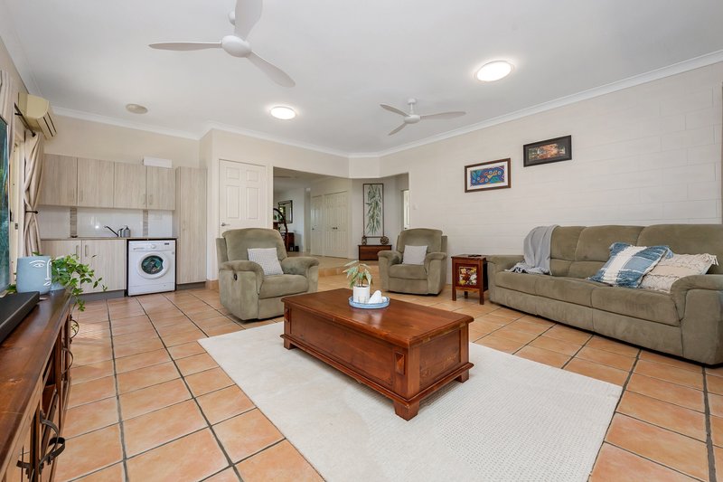 Photo - 15 Alpina Place, Kirwan QLD 4817 - Image 6