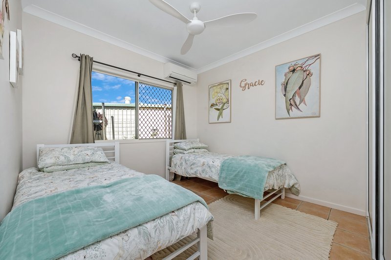 Photo - 15 Alpina Place, Kirwan QLD 4817 - Image 12