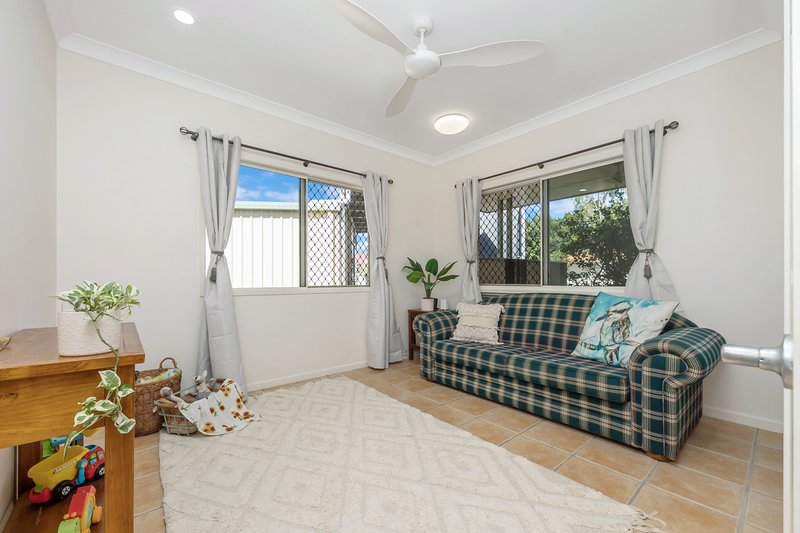 Photo - 15 Alpina Place, Kirwan QLD 4817 - Image 13