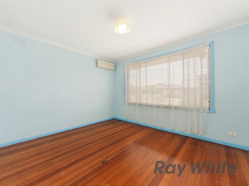 Photo - 15 Alvina Street, Sunshine North VIC 3020 - Image 4