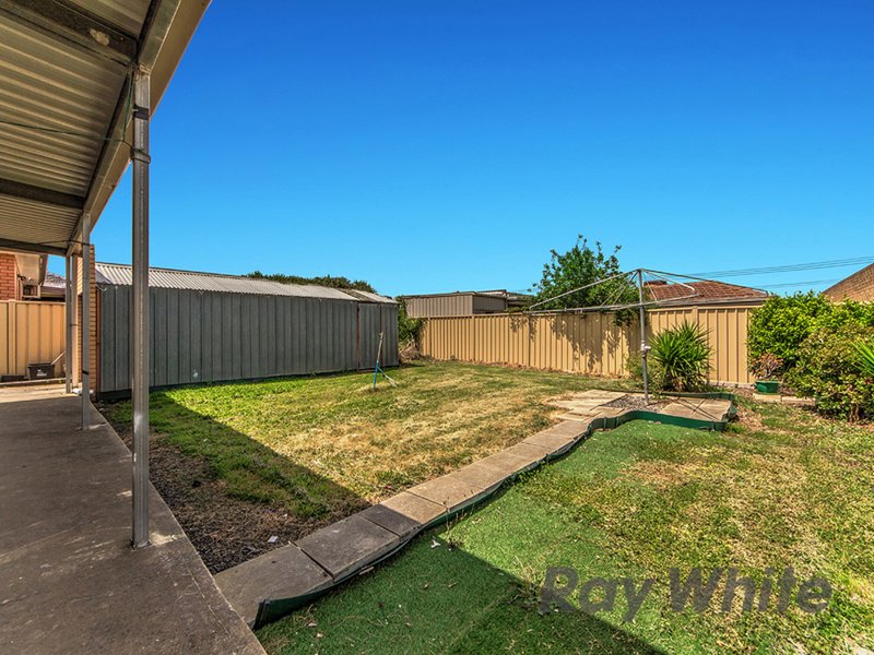 Photo - 15 Alvina Street, Sunshine North VIC 3020 - Image 6