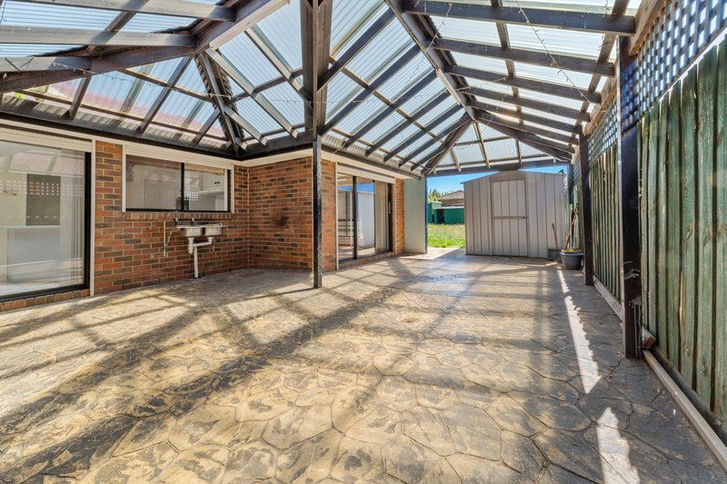 Photo - 15 Anakie Walk, Delahey VIC 3037 - Image 14