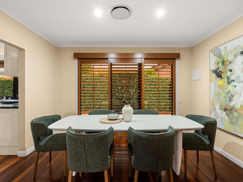 Photo - 15 Angophora Street, Robertson QLD 4109 - Image 14
