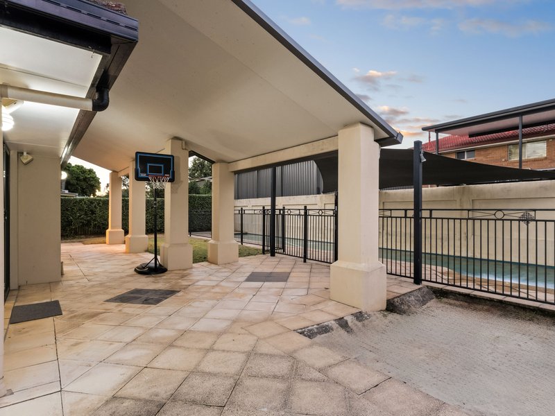 Photo - 15 Angophora Street, Robertson QLD 4109 - Image 24