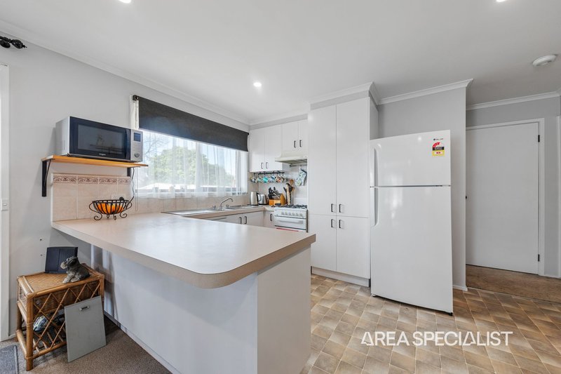 Photo - 15 Angus Court, Pakenham VIC 3810 - Image 6