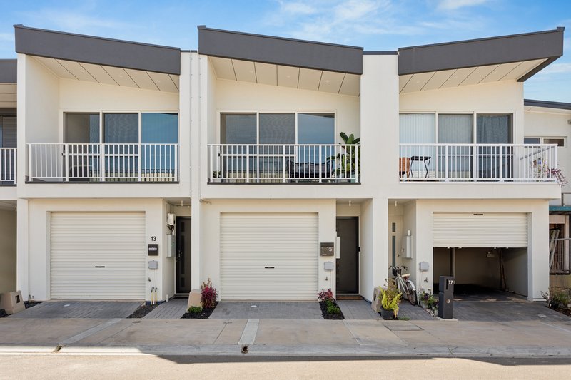 Photo - 15 Angus Lane, Mansfield Park SA 5012 - Image 1