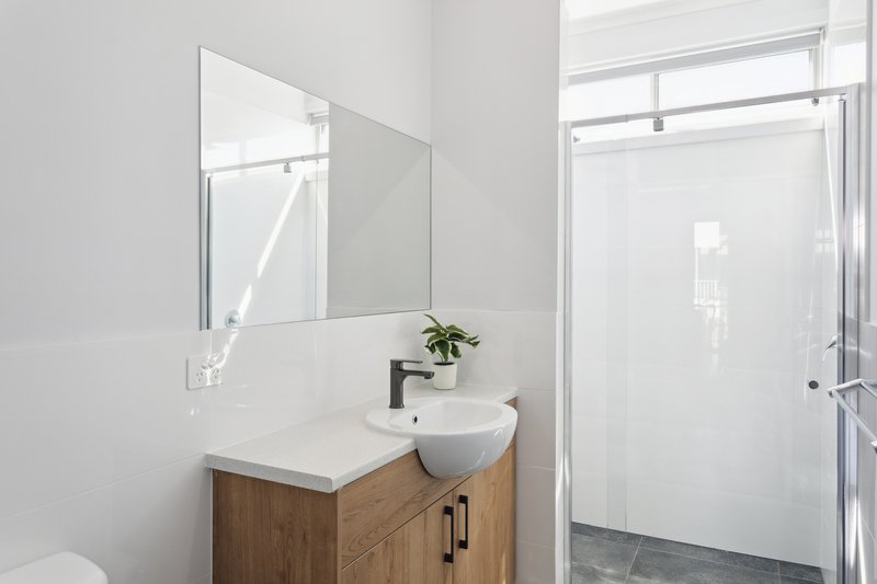 Photo - 15 Angus Lane, Mansfield Park SA 5012 - Image 6