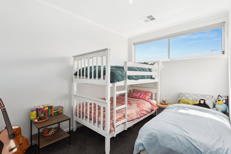 Photo - 15 Angus Lane, Mansfield Park SA 5012 - Image 7