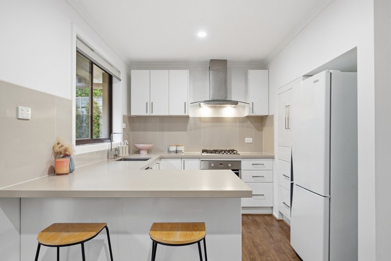 Photo - 1/5 Anthony Drive, Lysterfield VIC 3156 - Image 4